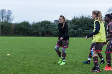 Bild 30 - C-Juniorinnen Halstenbek-Rellingen - St.Pauli : Ergebnis: 0:5